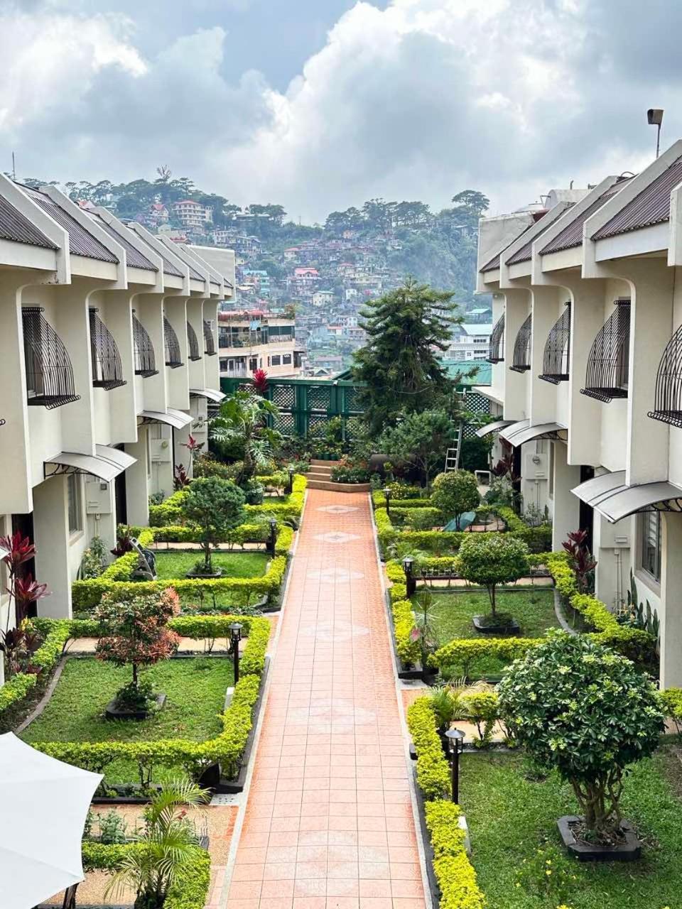 Baguio Holiday Villas