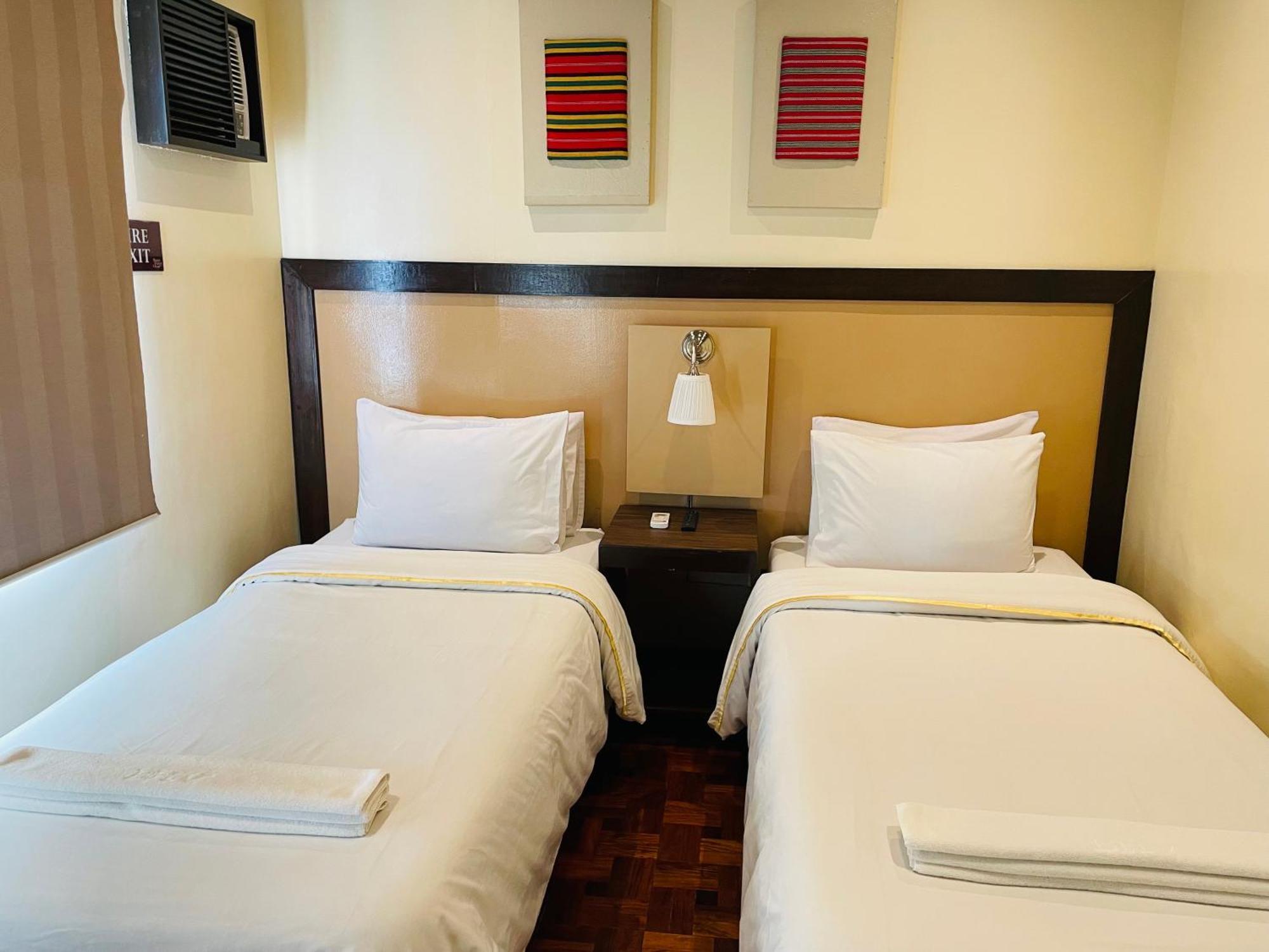 Baguio Holiday Villas Hotel 3*