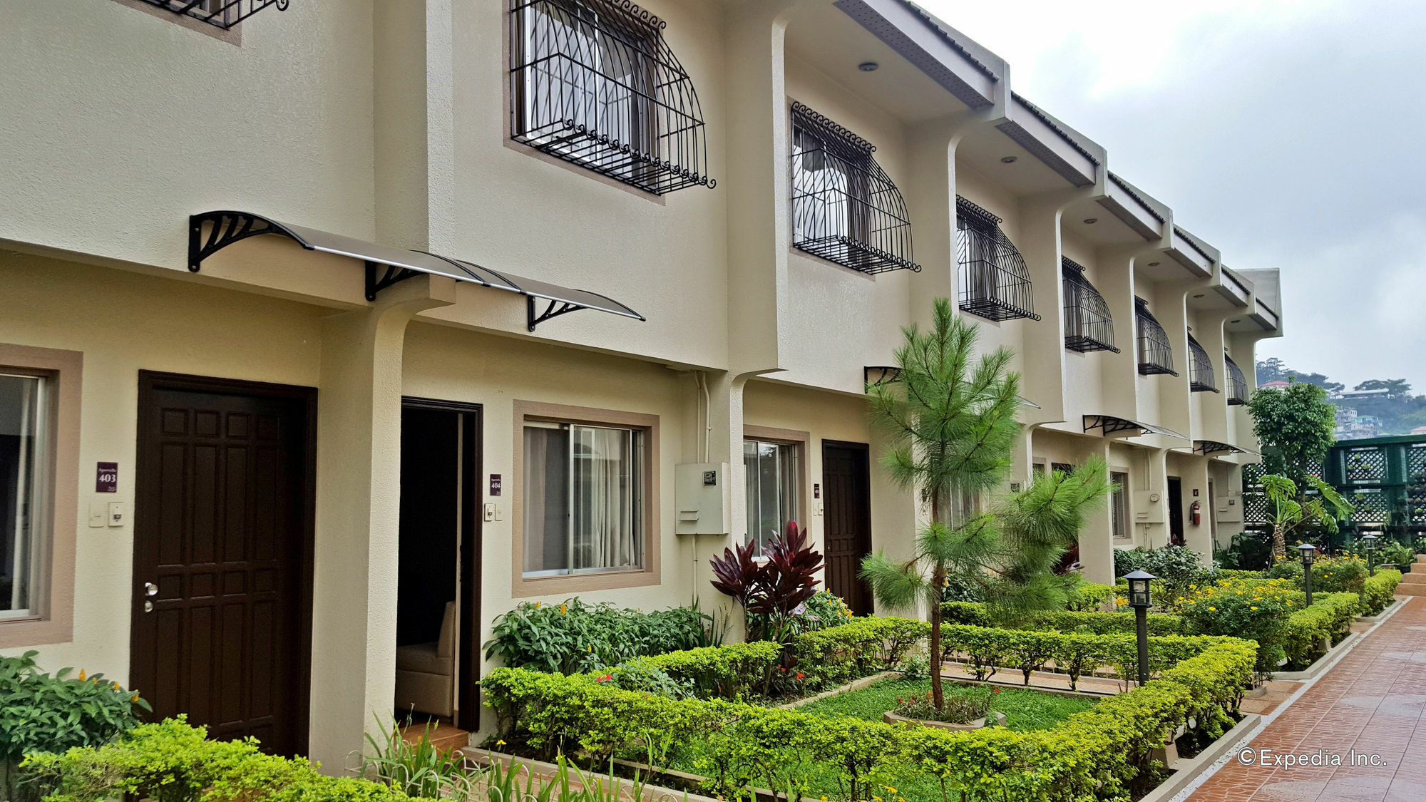 Hotel Baguio Holiday Villas 3*